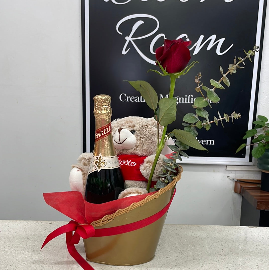 Love Heart Gift Box - The Bloom Room 